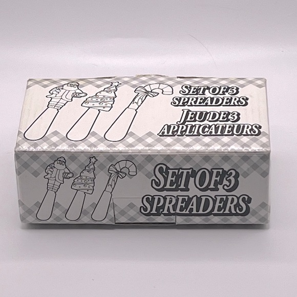 Wallace Silversmiths Other - Wallace Stainless Holiday Spreaders
